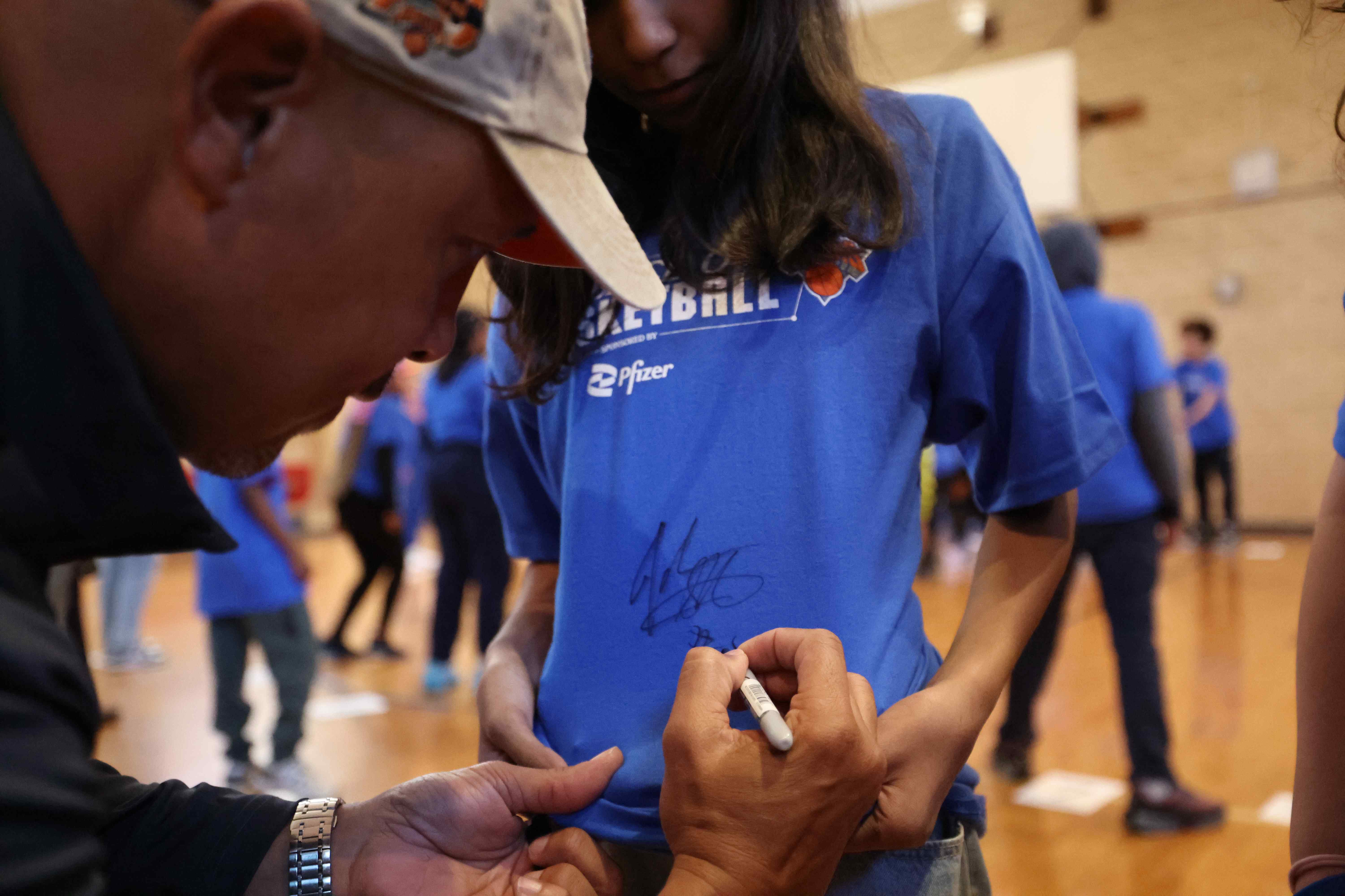 Knicks STEM activity with students